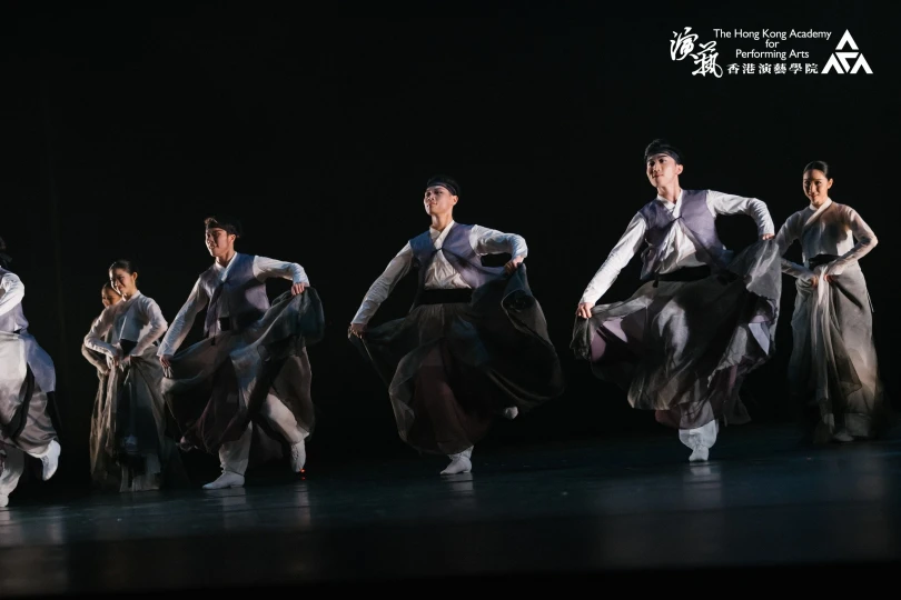 Drum 《鼓．道．行》(Choreographer: Yu Pik-yim, Li Zhangliang)