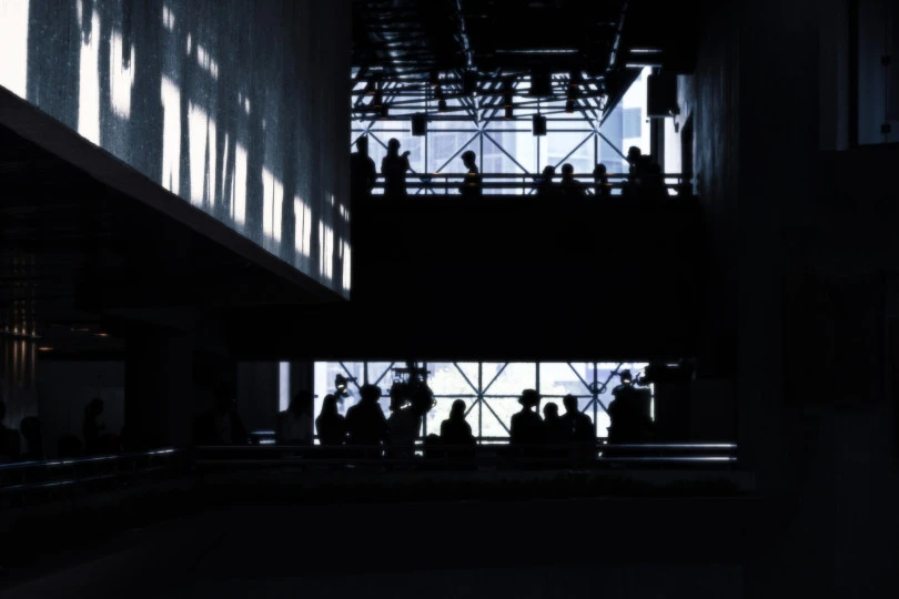 HKAPA “Live in the Moment” Photo Contest 1st Runner-up｜“光與影的後台”  (Lights and Shadows In the Backstage) by Liang Yuan-yu