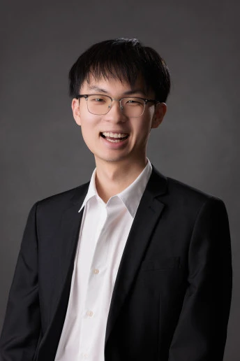 卢文哲 (男中音)