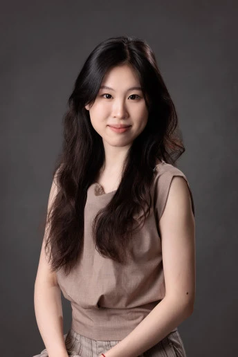 廖敏冲(女高音)